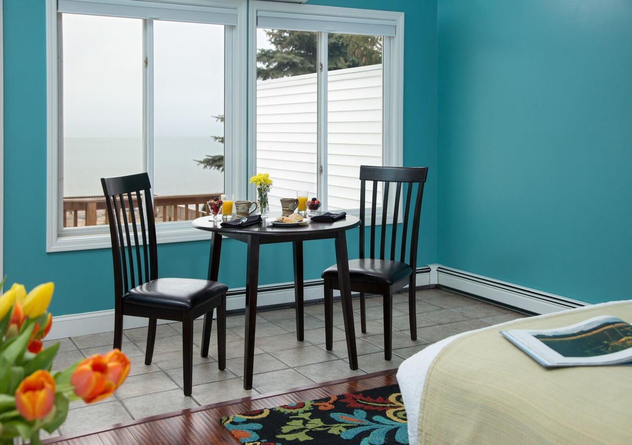 Huron House Bed & Breakfast Oscoda Ngoại thất bức ảnh